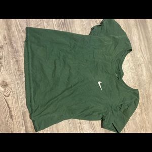 nike tee size M-L